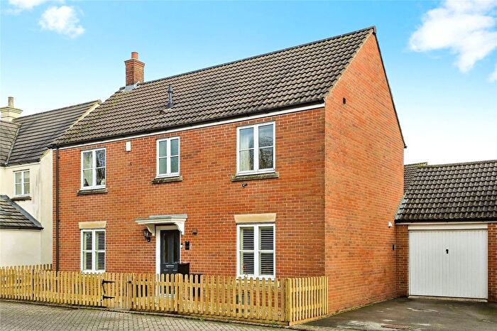 4 Bedroom Detached House For Sale In Hackney Way, Westbury, BA13