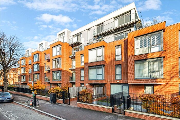 1 Bedroom Flat For Sale In Macaulay Road, London, SW4