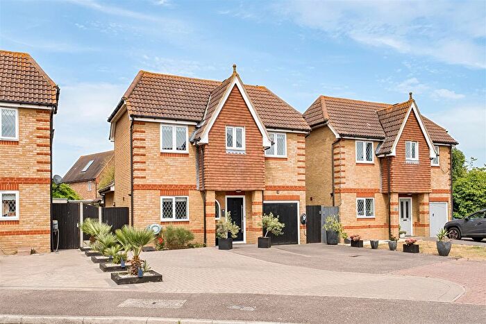 4 Bedroom Detached House For Sale In Cormorant Road, Iwade, Sittingbourne, ME9