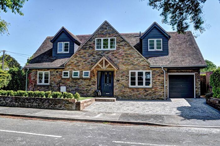 4 Bedroom Detached House For Sale In Old Croft Close, Kingston Blount, Chinnor, Oxfordshire, OX39