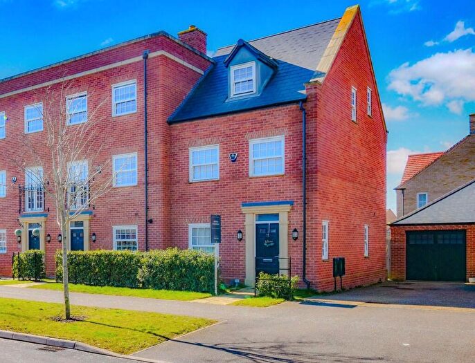 3 Bedroom End Of Terrace House For Sale In Carnaile Road, Alconbury Weald, PE28