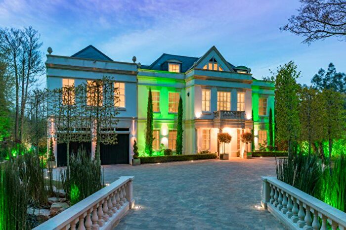 7 Bedroom Detached House To Rent In Fairoak Lane, Oxshott, KT22