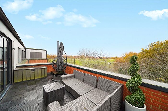 2 Bedroom Flat For Sale In Dollis Hill Lane, Dollis Hill, NW2