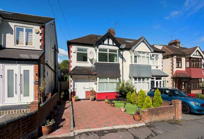 3 Bedroom Semi-Detached House To Rent In Roding Lane North, Woodford Green, Essex, IG8