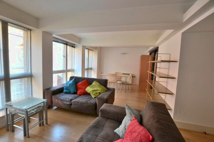 1 Bedroom Flat To Rent In Sir Thomas Street, Liverpool, L1