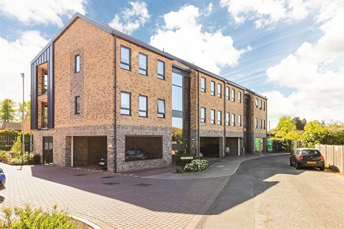 1 Bedroom Flat For Sale In Hart Close, Histon, Cambridge, CB24