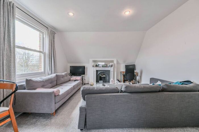 1 Bedroom Flat To Rent In Bedford Hill, Balham, London, SW12