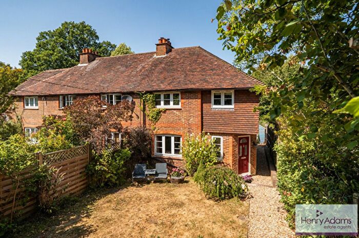3 Bedroom Terraced House For Sale In Greenfields Close, Nyewood, GU31