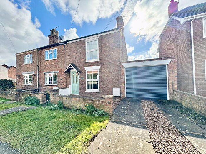 2 Bedroom End Of Terrace House For Sale In Stewton Lane Louth, LN11