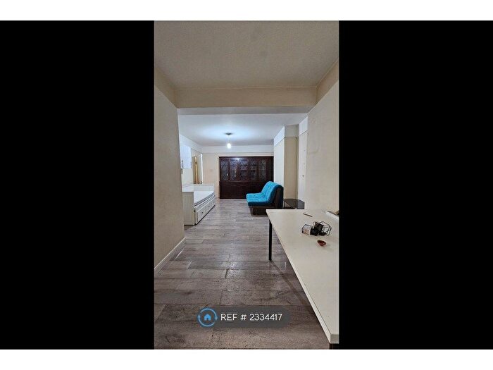 2 Bedroom Maisonette To Rent In Parkfield Avenue, Harrow, HA2