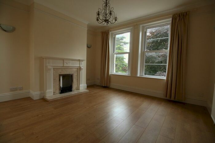 1 Bedroom Flat To Rent In Ashburn Villa, St James Square, Cheltenham, GL50