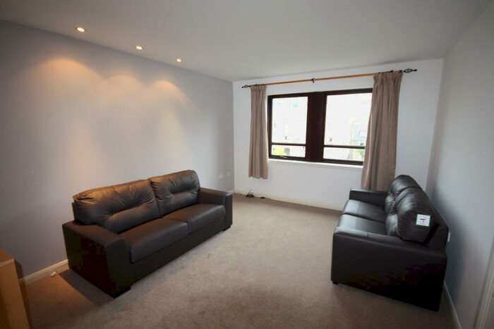 2 Bedroom Flat To Rent In Canal Place, Aberdeen, AB24
