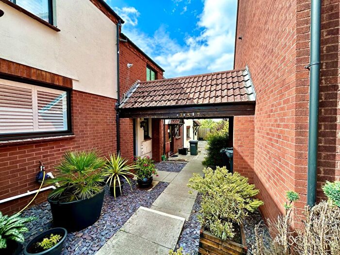 1 Bedroom Terraced House To Rent In Hameldown Close, Torquay, TQ2