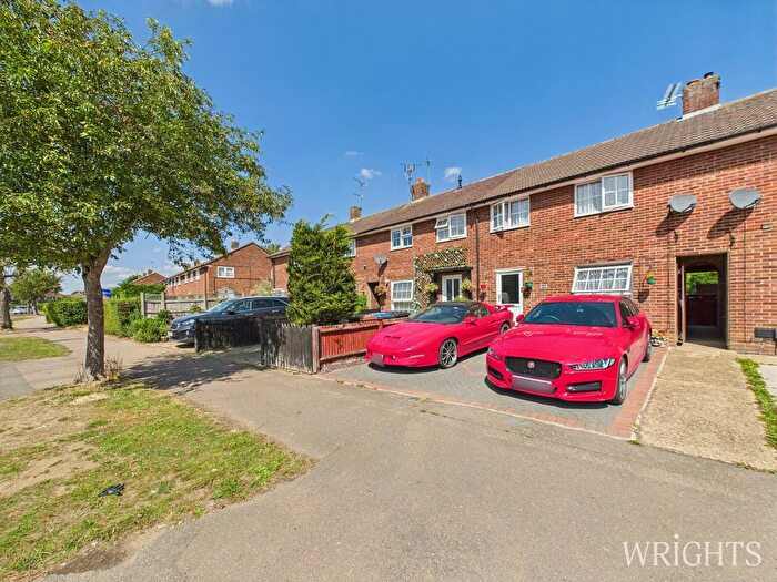 3 Bedroom Terraced House For Sale In Howlands, Welwyn Garden City, AL7