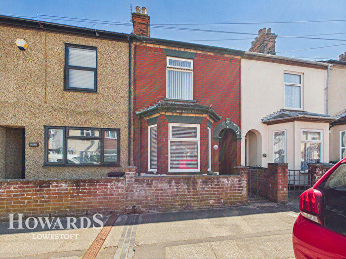 3 Bedroom Terraced House For Sale In Worthing Road, Lowestoft, NR32