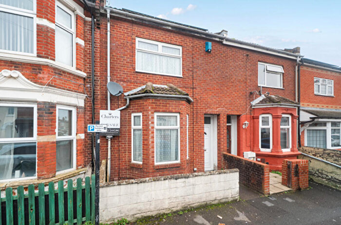 4 Bedroom Terraced House For Sale In Oxford Avenue, Southampton, Hampshire, SO14