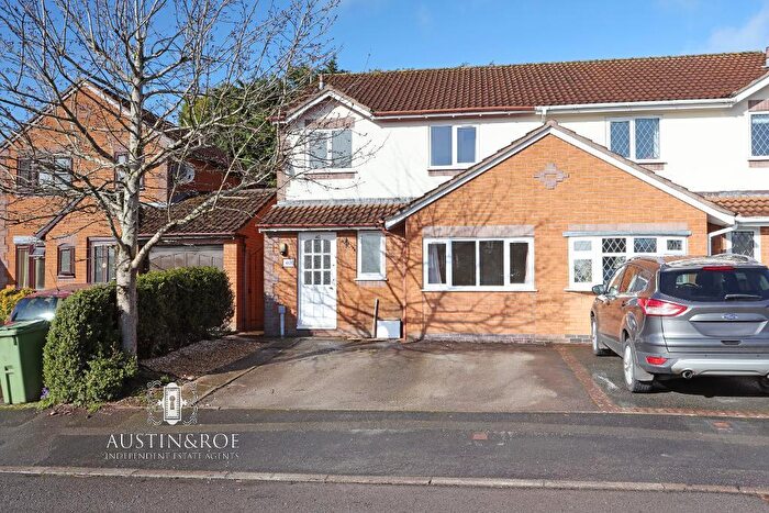 3 Bedroom Semi Detached House To Rent In Kingsland Road, Stone, Staffs, ST15