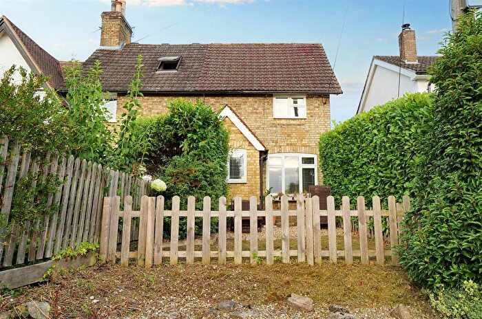 2 Bedroom End Of Terrace House For Sale In Pratling Street, Aylesford, ME20