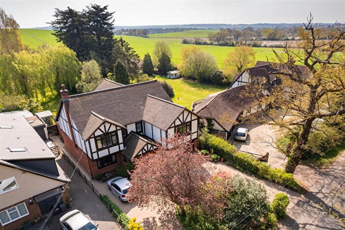 4 Bedroom Detached House For Sale In Loughton Lane, Theydon Bois, CM16