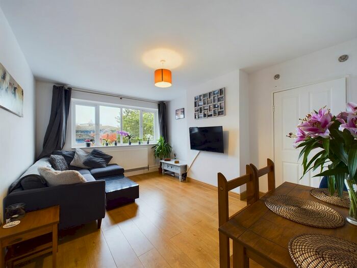 3 Bedroom Flat To Rent In Great Crosshall Street, City Centre, Liverpool, L3