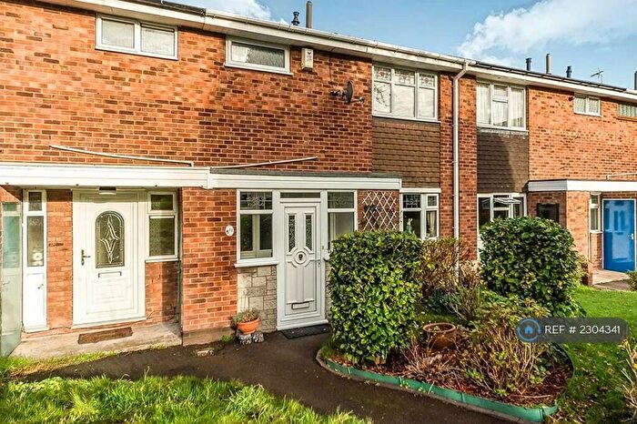 3 Bedroom Terraced House To Rent In Hampton Street, Dudley, DY2