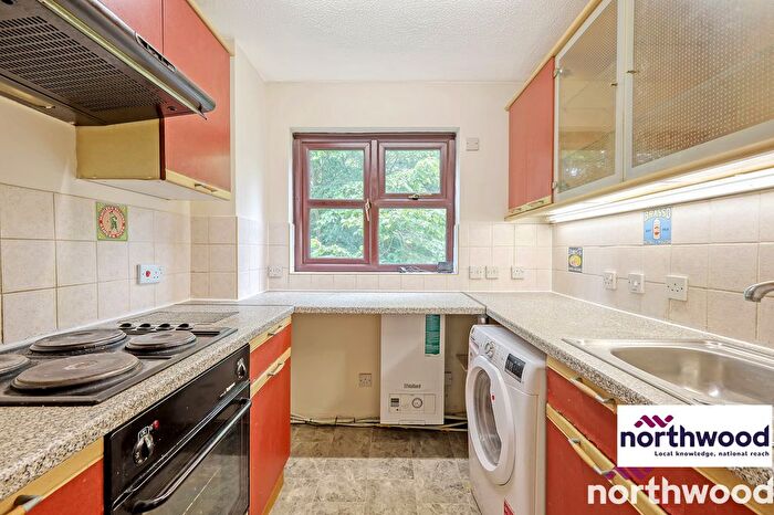 1 Bedroom Flat To Rent In Bounderby Grove, Chelmsford, CM1