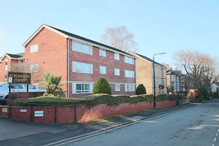 2 Bedroom Flat To Rent In Burlington Road, Altrincham, WA14