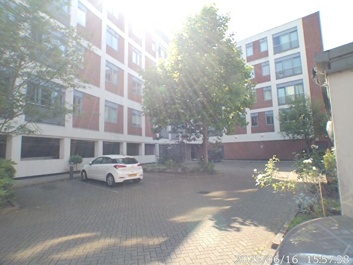 2 Bedroom Flat To Rent In Crouch Hill, Crouch End, N8