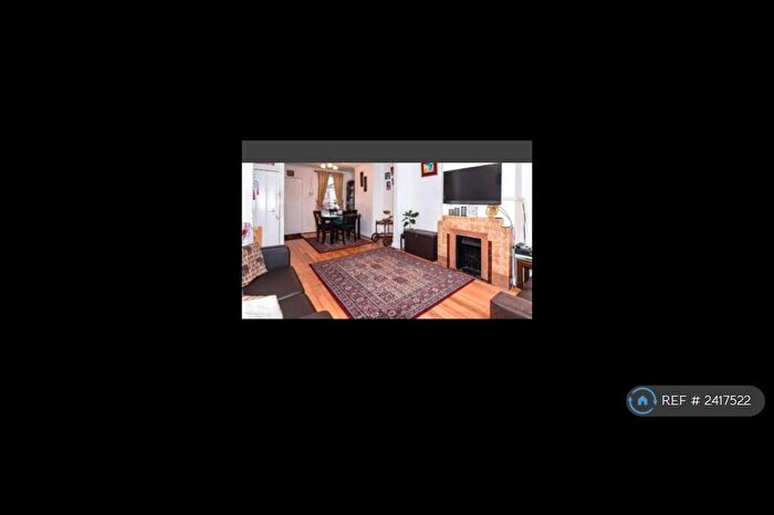 3 Bedroom Terraced House To Rent In Oxford Road, Reading, RG30