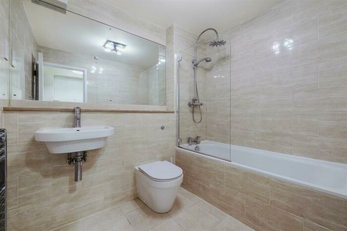 2 Bedroom Apartment To Rent In Basing Road, SM7