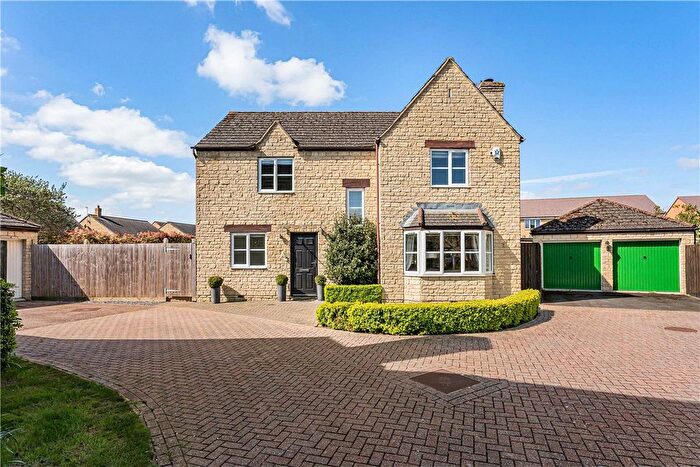 4 Bedroom Detached House For Sale In Willows Edge, Eynsham, Witney, Oxfordshire, OX29