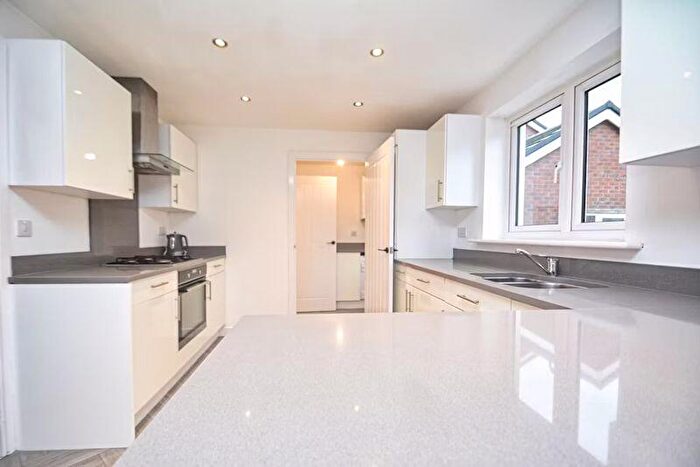4 Bedroom Detached House For Sale In Primrose Avenue, Clehonger, HR2