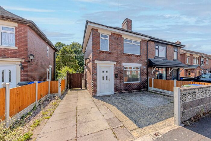 3 Bedroom Semi-Detached House To Rent In Friars Road, Stoke-On-Trent, ST2