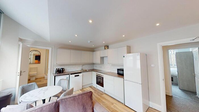 1 Bedroom House To Rent In Fitzhardinge House, Bristol, BS1