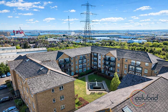 2 Bedroom Flat For Sale In Southwell Close, Chafford Hundred, RM16