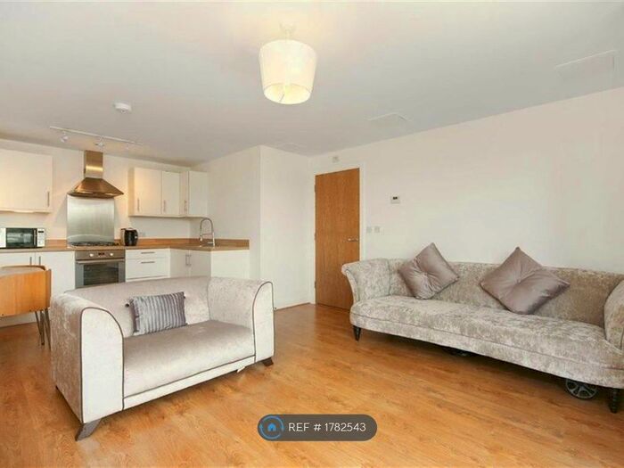 1 Bedroom Flat To Rent In St. Georges Grove, London, SW17