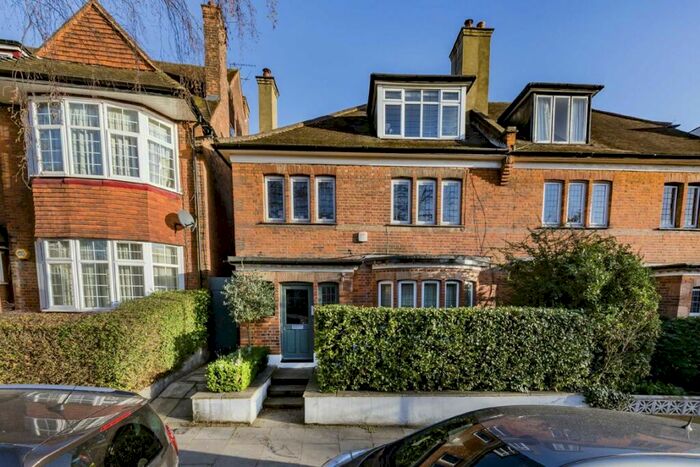 1 Bedroom Flat To Rent In Kingscroft Road, Cricklewood, NW2