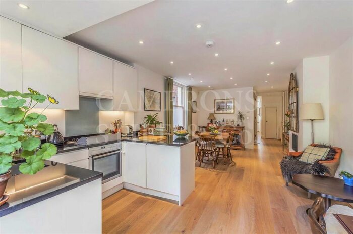 2 Bedroom Flat To Rent In Langton Road, London, NW2