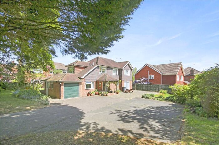 4 Bedroom Detached House To Rent In Whitemans Green, Cuckfield, Haywards Heath, West Sussex, RH17