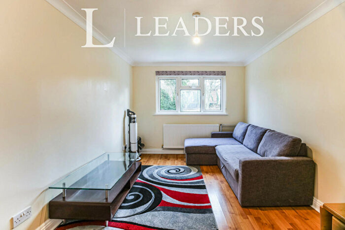 1 Bedroom Flat To Rent In Brighton Road, Purley, CR8