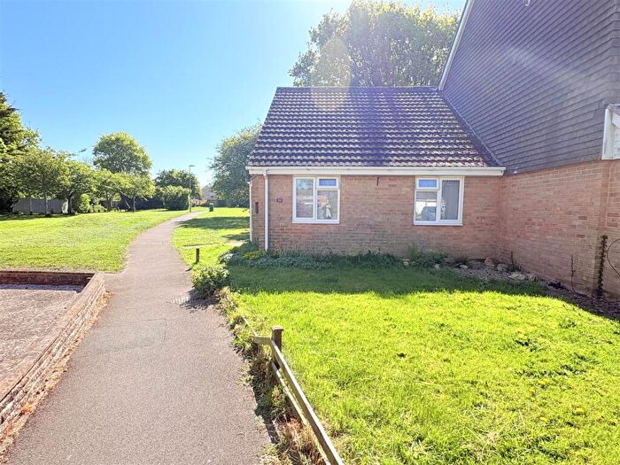 2 Bedroom Semi-Detached Bungalow For Sale In Fitzwilliam Avenue, Stubbington, Fareham, PO14