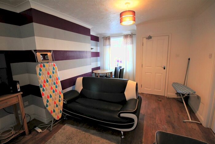 3 Bedroom Semi-Detached House To Rent In Clarkson Road, Norwich, NR5