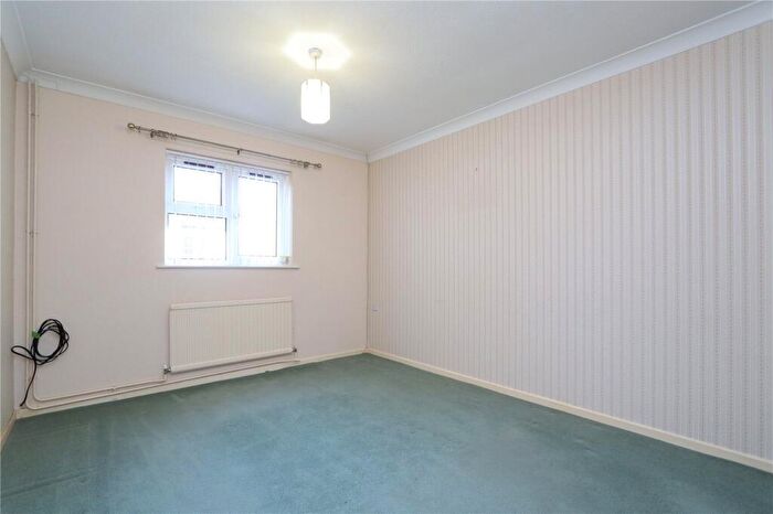 2 Bedroom Bungalow For Sale In Germander Place, Conniburrow, Milton Keynes, Buckinghamshire, MK14