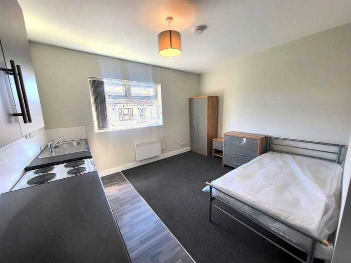Studio To Rent In Compton Road, Wolverhampton, WV3
