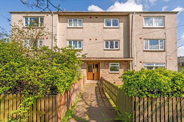 2 Bedroom Flat For Sale In D Forrester Park Gardens, Corstorphine, Edinburgh, EH12