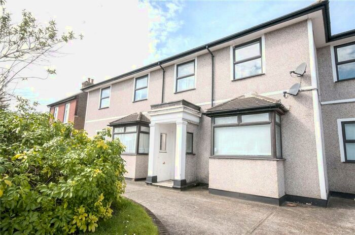 2 Bedroom Flat To Rent In Church Road, Bexleyheath, Kent, DA7