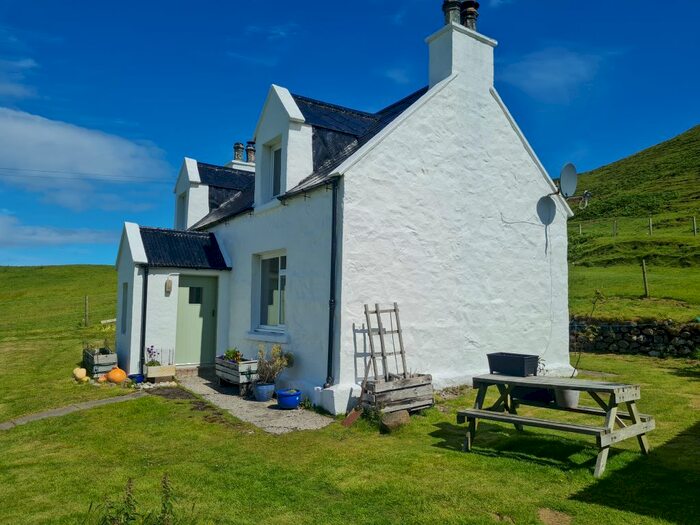 2 Bedroom Detached House For Sale In South Duntulm, Kilmuir, IV51