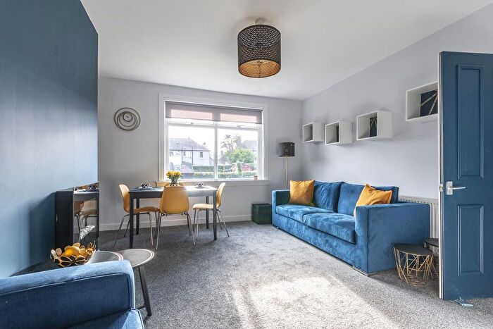 3 Bedroom Flat To Rent In Calder Road, Edinburgh, EH11