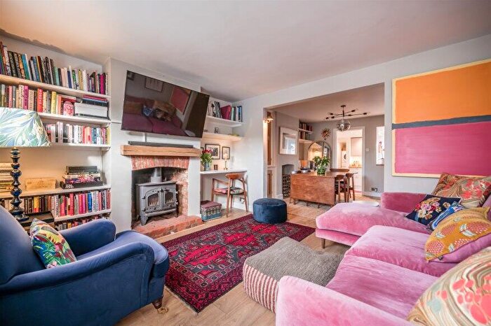 3 Bedroom Terraced House For Sale In Chapel Road, Saxmundham, IP17