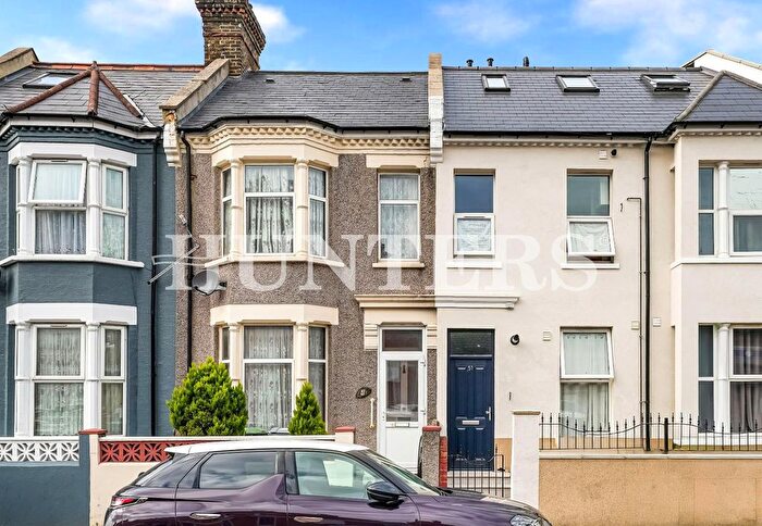 3 Bedroom Terraced House For Sale In Moorefield Road, London, N17
